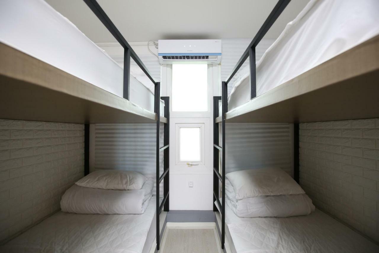 Ian Guesthouse เมืองเชจู ภายนอก รูปภาพ